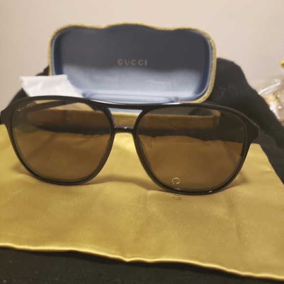 Men's Gucci sunglasses - Picture 1 of 4